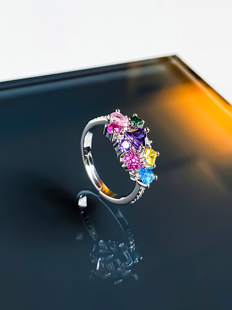 Colored gemstone ring