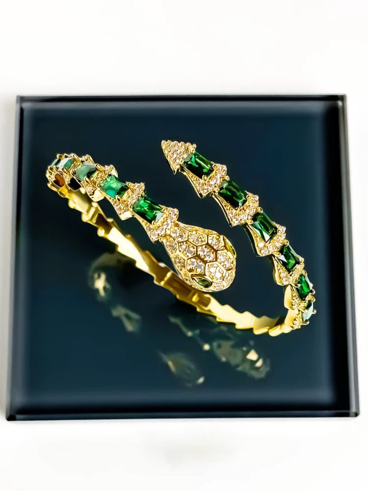 Serpentine full diamond bracelet