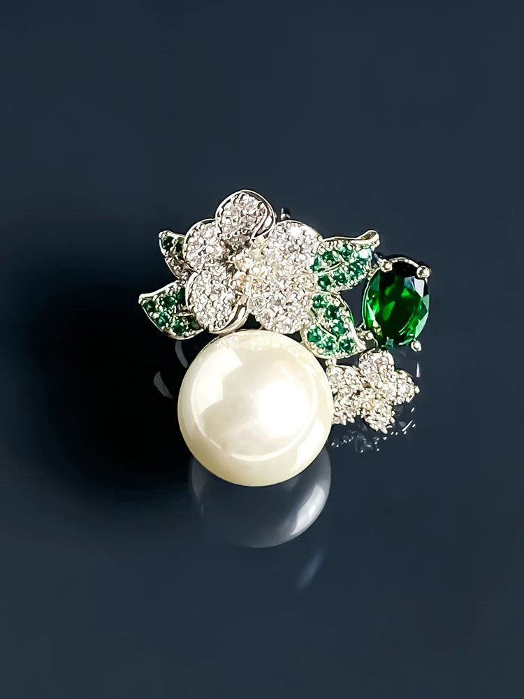 Australian white pearl earrings
