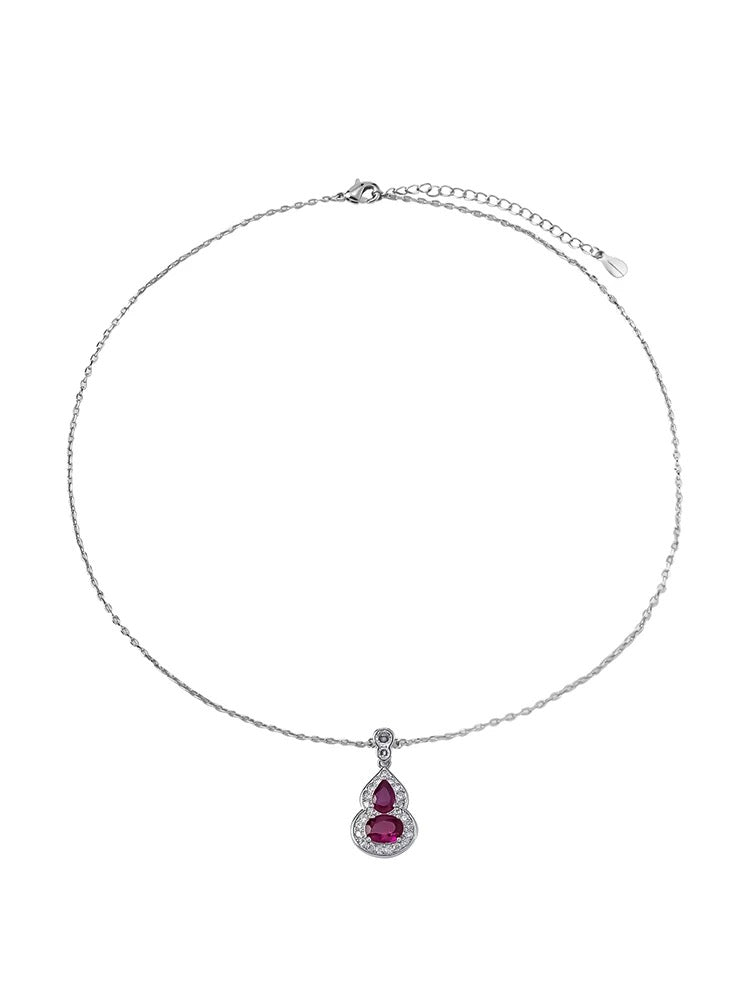 Red gourd necklace