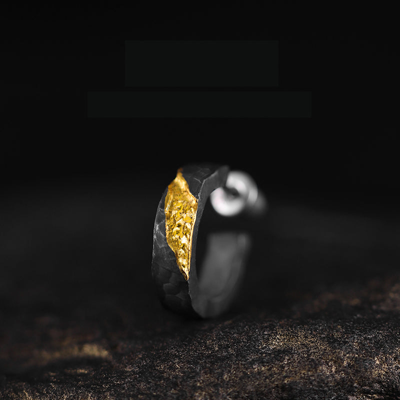 Step on the Moon to Search for Mountains (Ear Nails)