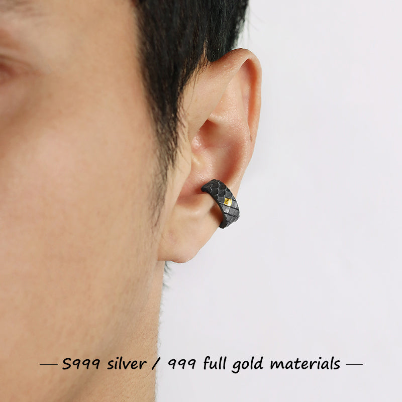 Inverted scales (ear clip)