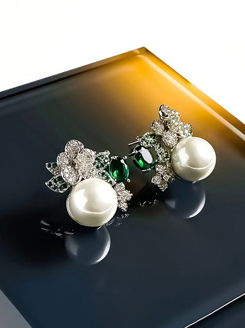 Australian white pearl earrings