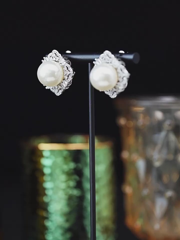 Tahiti Pearl Earrings